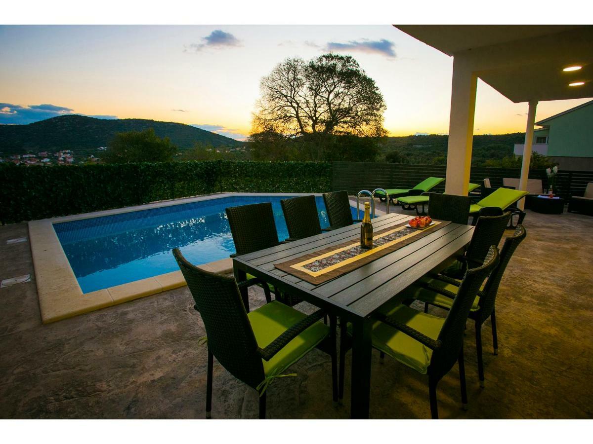 Villa Croatia Sea View With Heated Pool Vinišće Exterior foto
